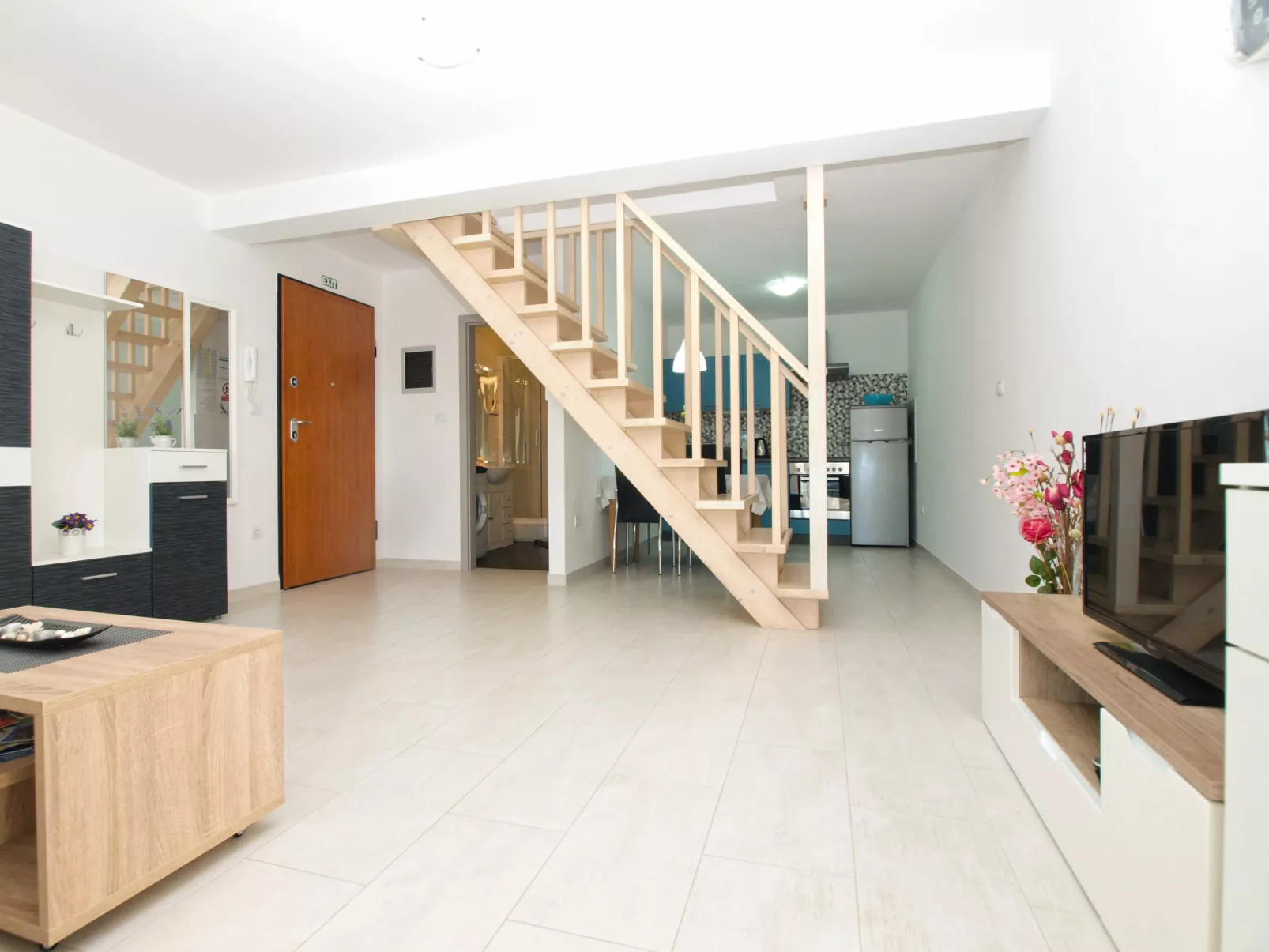 Apartment 1819 - Image-tags.info