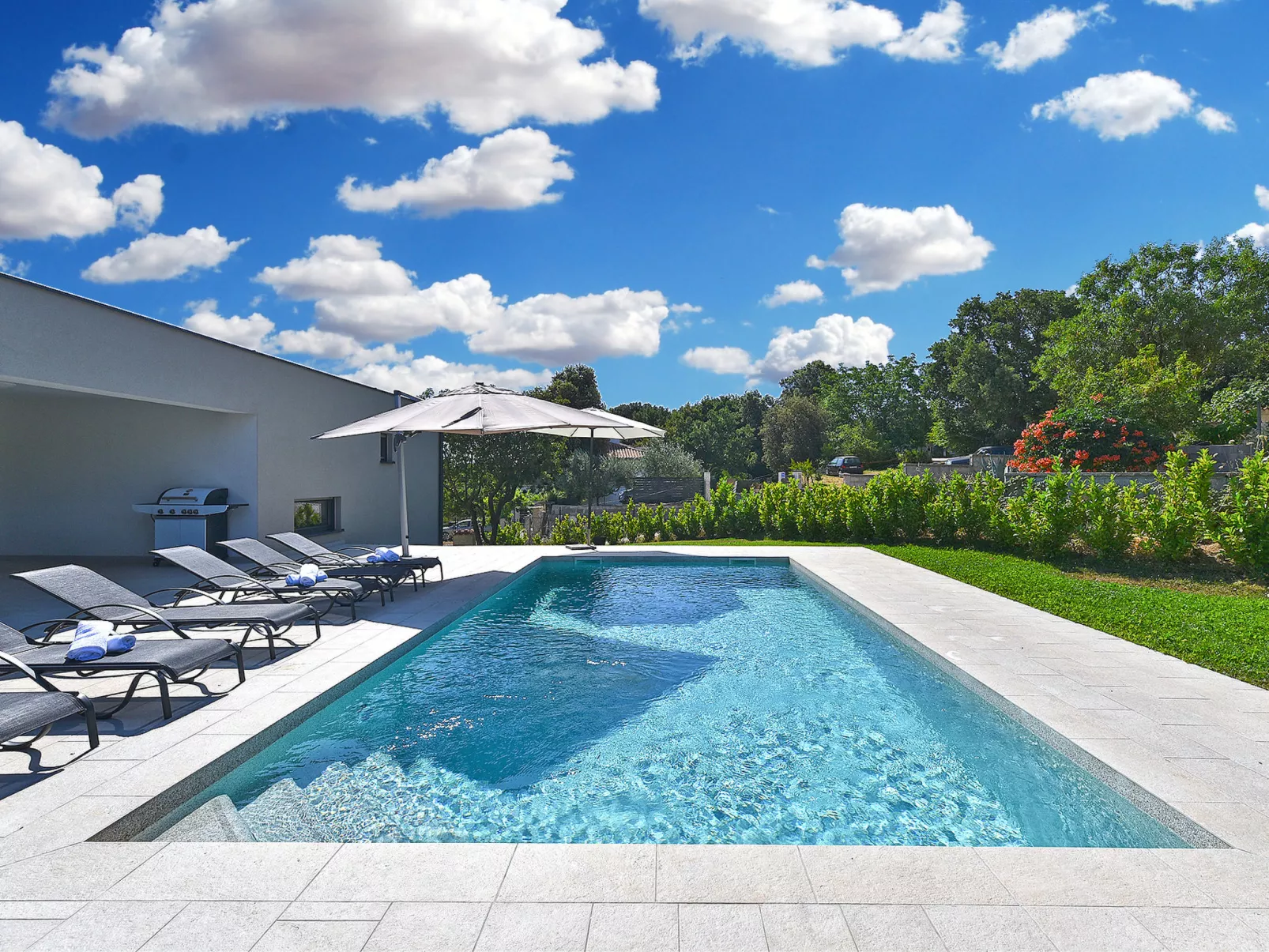 Villa 2044 - Image-tags.info