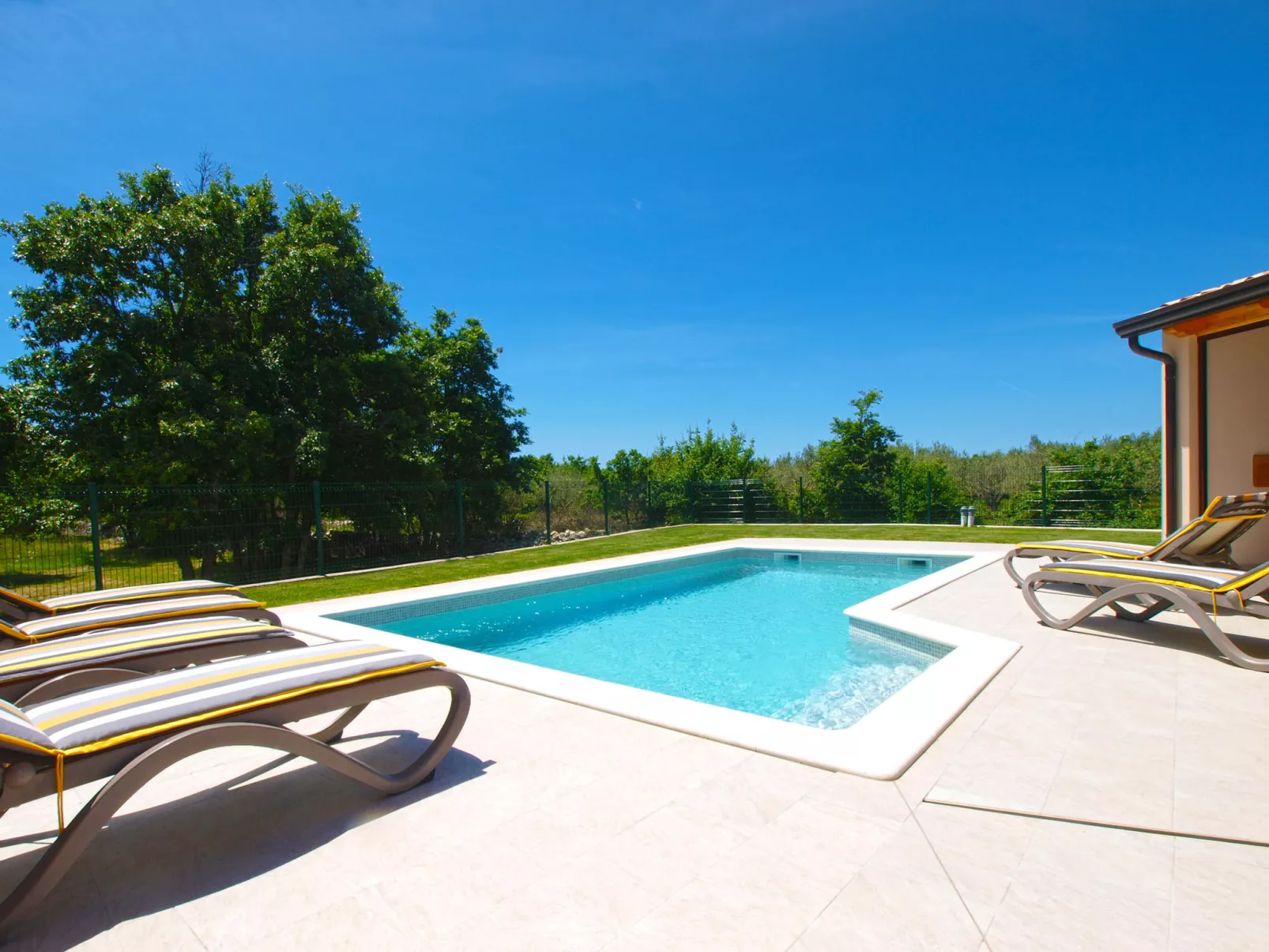 Villa 2086 - Image-tags.info