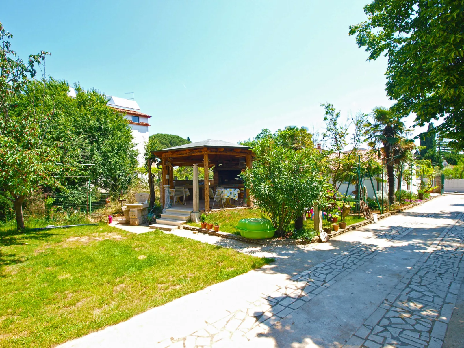 Apartment 1804 - Image-tags.info