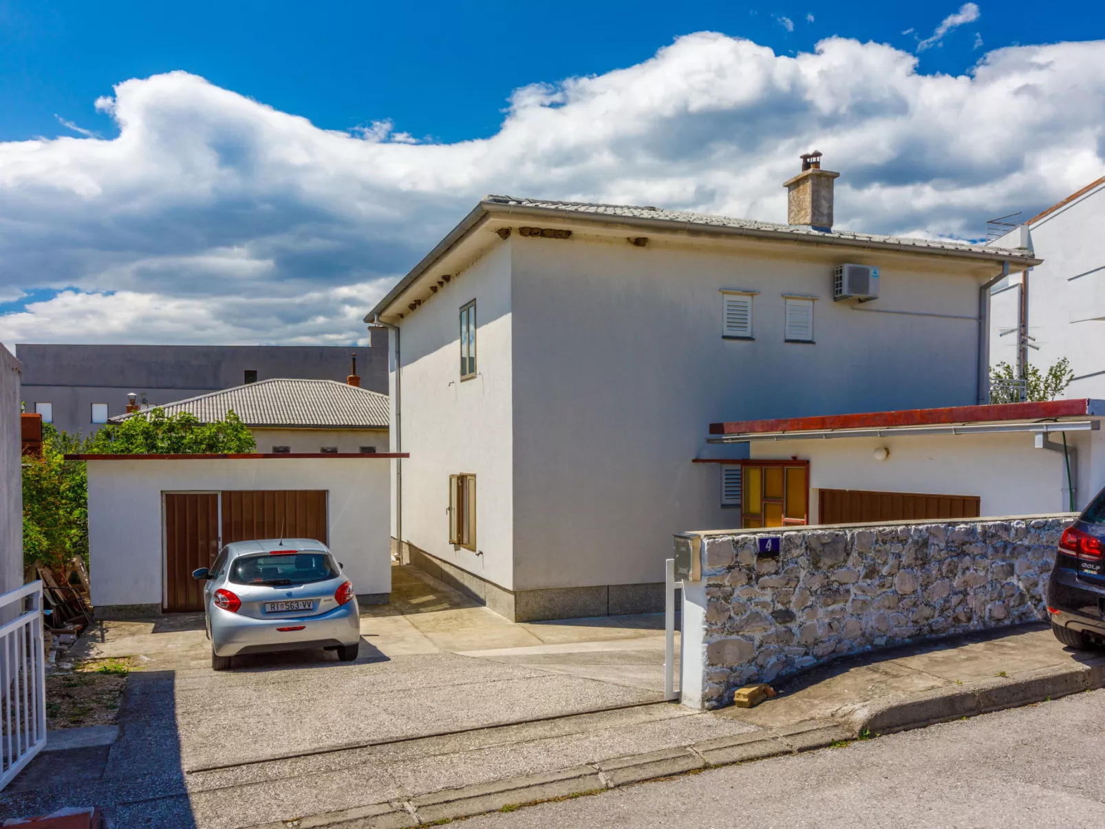 AZUR NOVI VINODOLSKI / HR-08644-01 - Image-tags.info