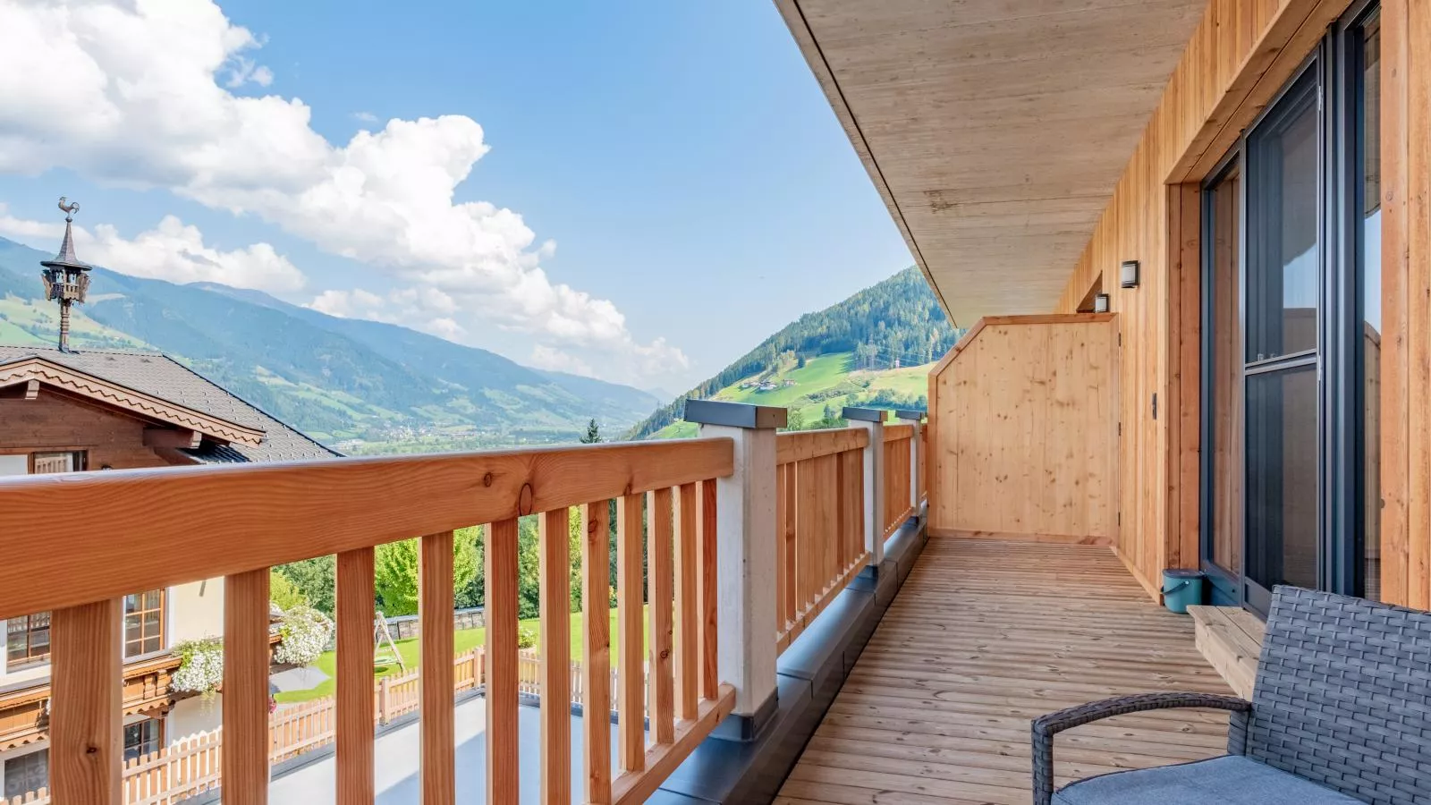 Resterhöhe-Terrassenbalkon
