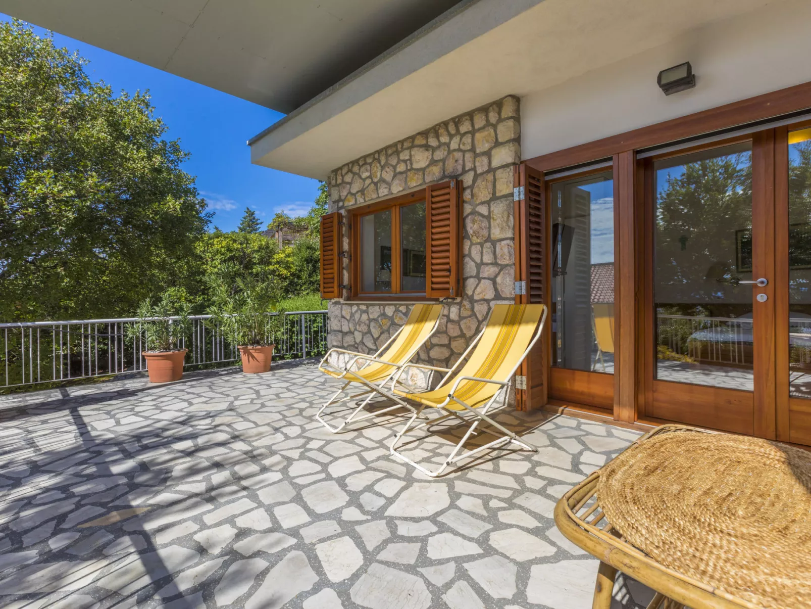 HAUS KATARINA / HR-10374-01 - Image-tags.info