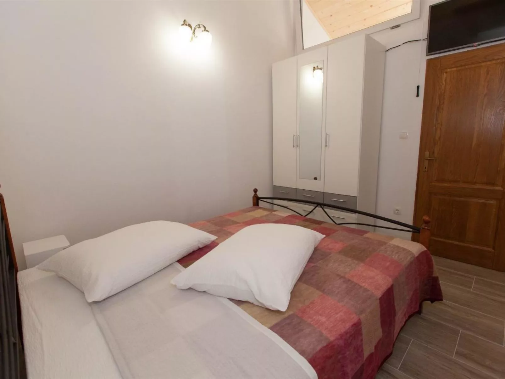 Poolhouse Wowox / HR-08740-01 - Image-tags.info