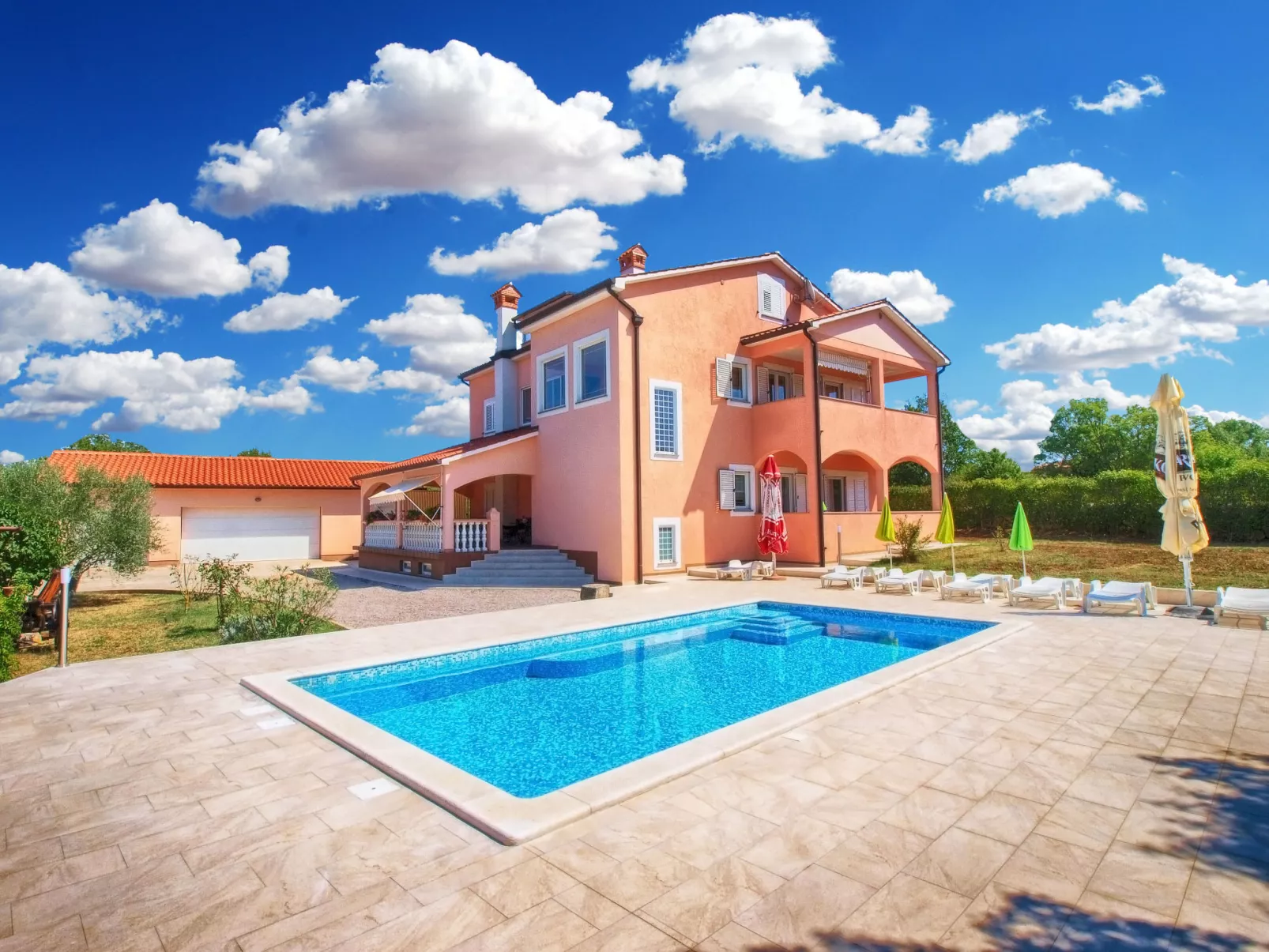 Apartment 870 - Image-tags.info