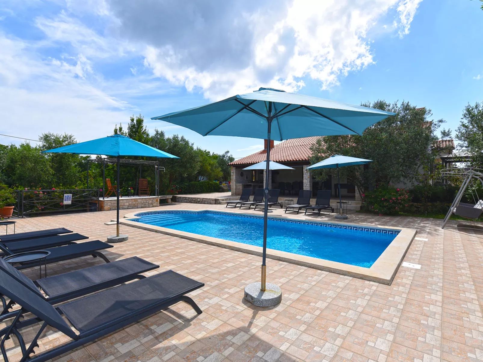 Villa 1187 - Image-tags.info