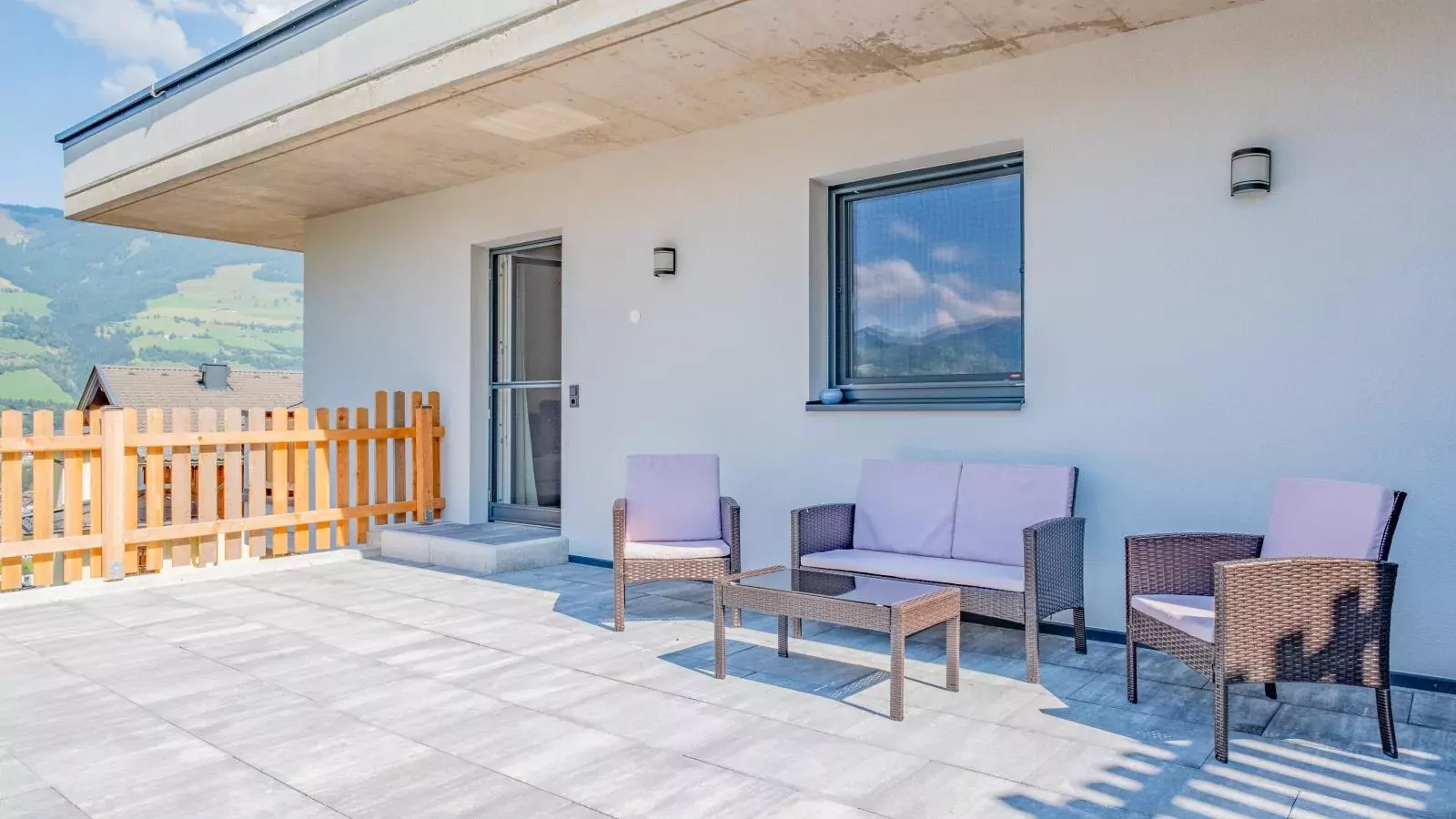Resterhöhe-Terrassenbalkon