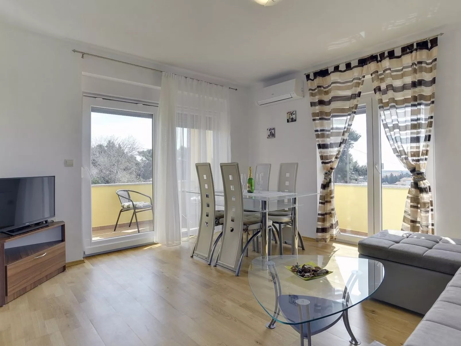 House Robert - Dedans