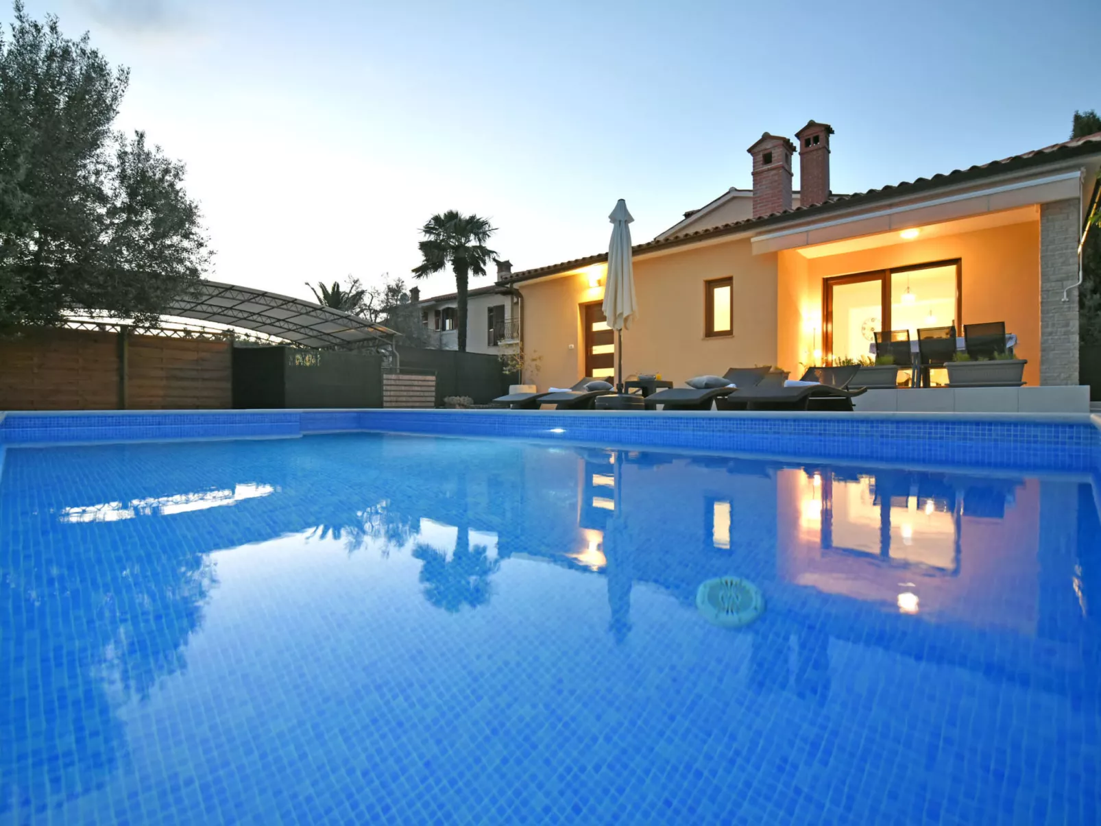 House 1125 - Draußen