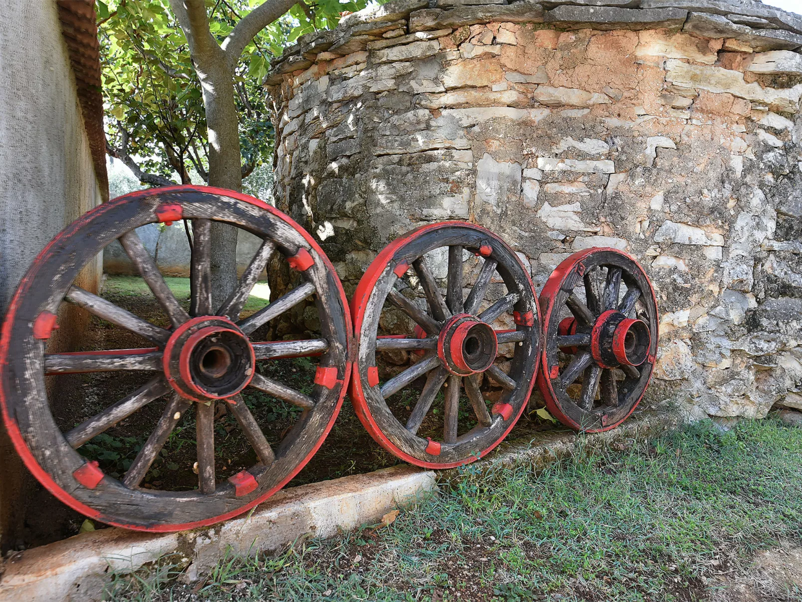 House 1378 - Image-tags.info