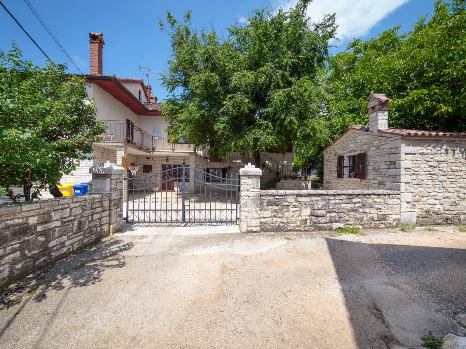 Apartment 1655 - Image-tags.info