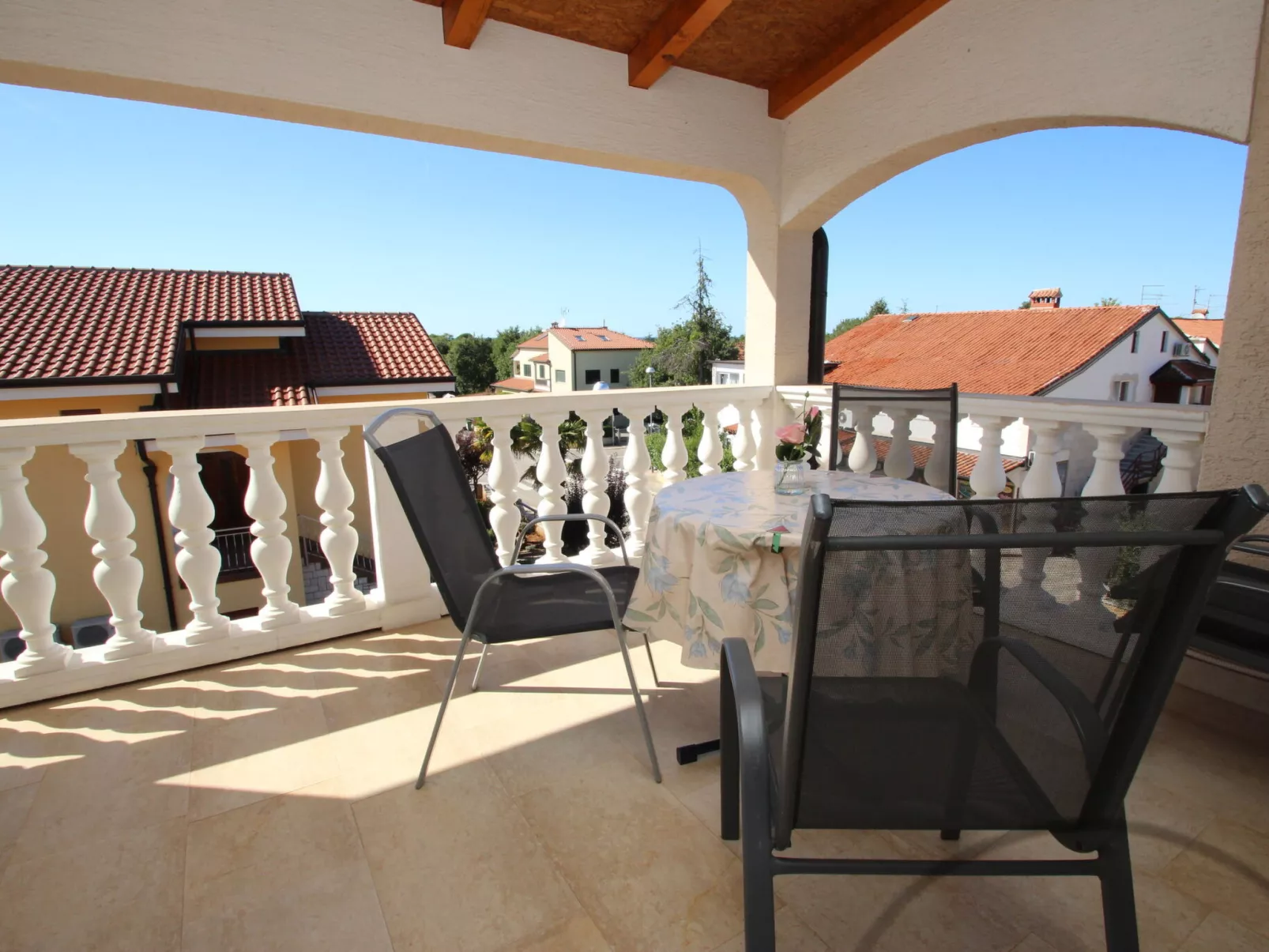 Apartment Rose 4 / HR-11066-03 - Image-tags.info