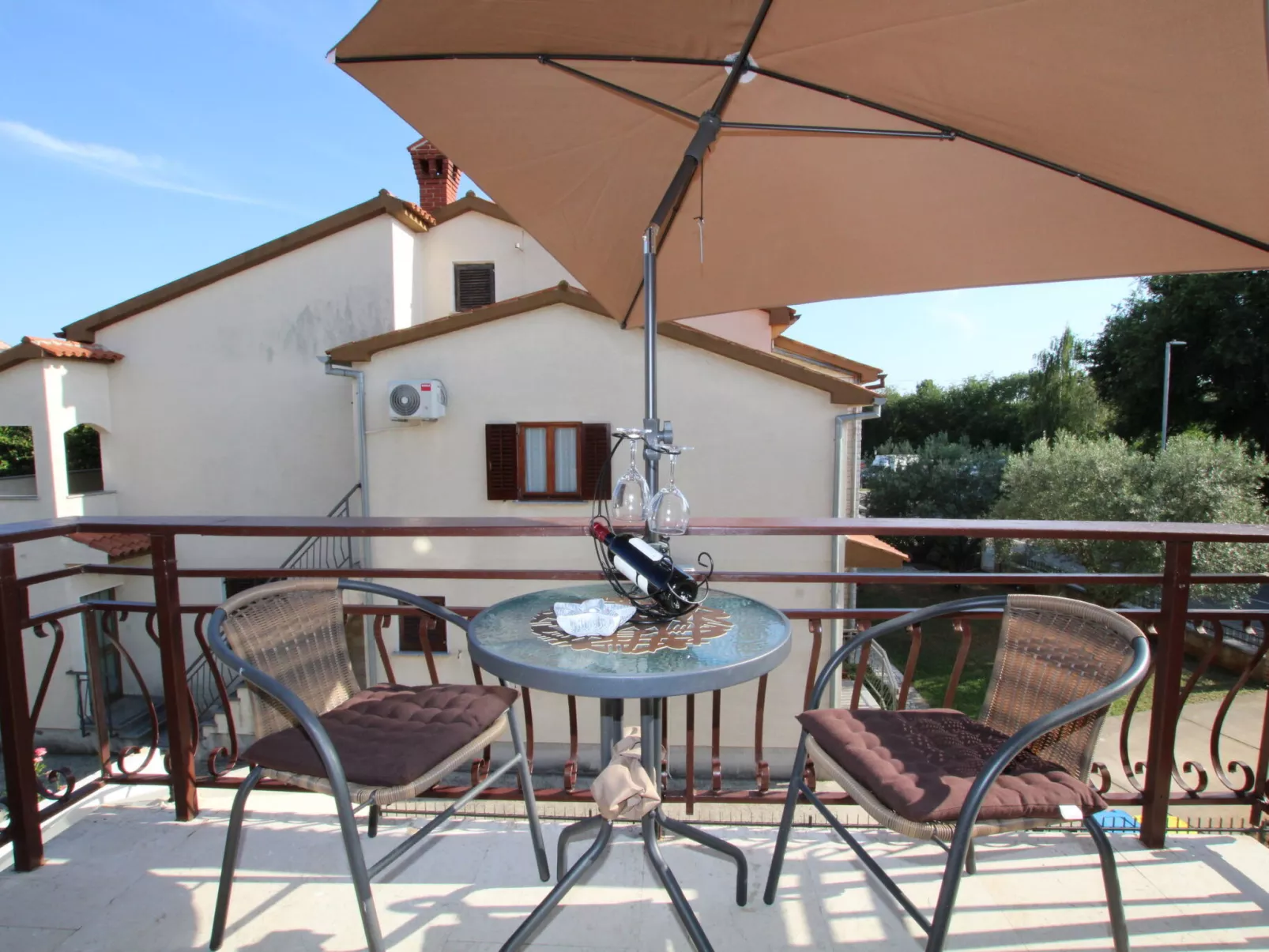 Blue Adria Suite 4 / HR-11068-01 - Image-tags.info