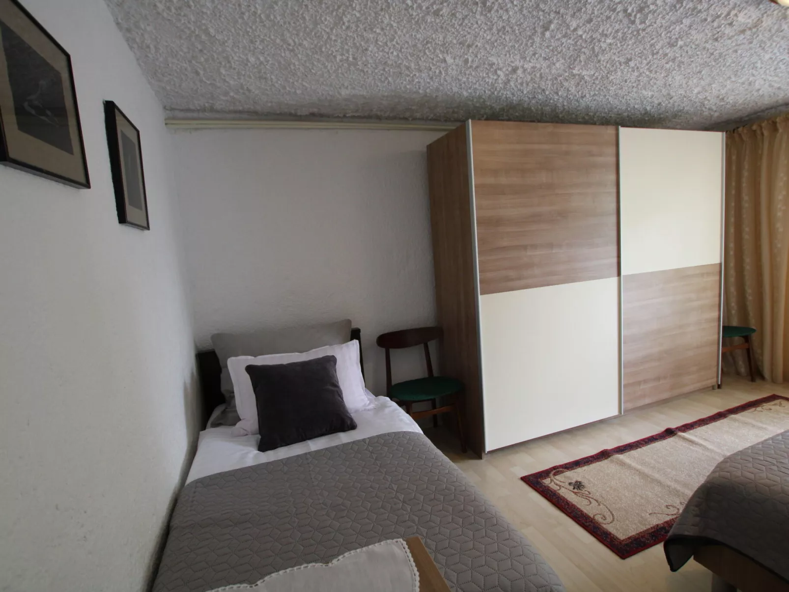 Apartment Sunny Garden / HR-11065-01 - Image-tags.info