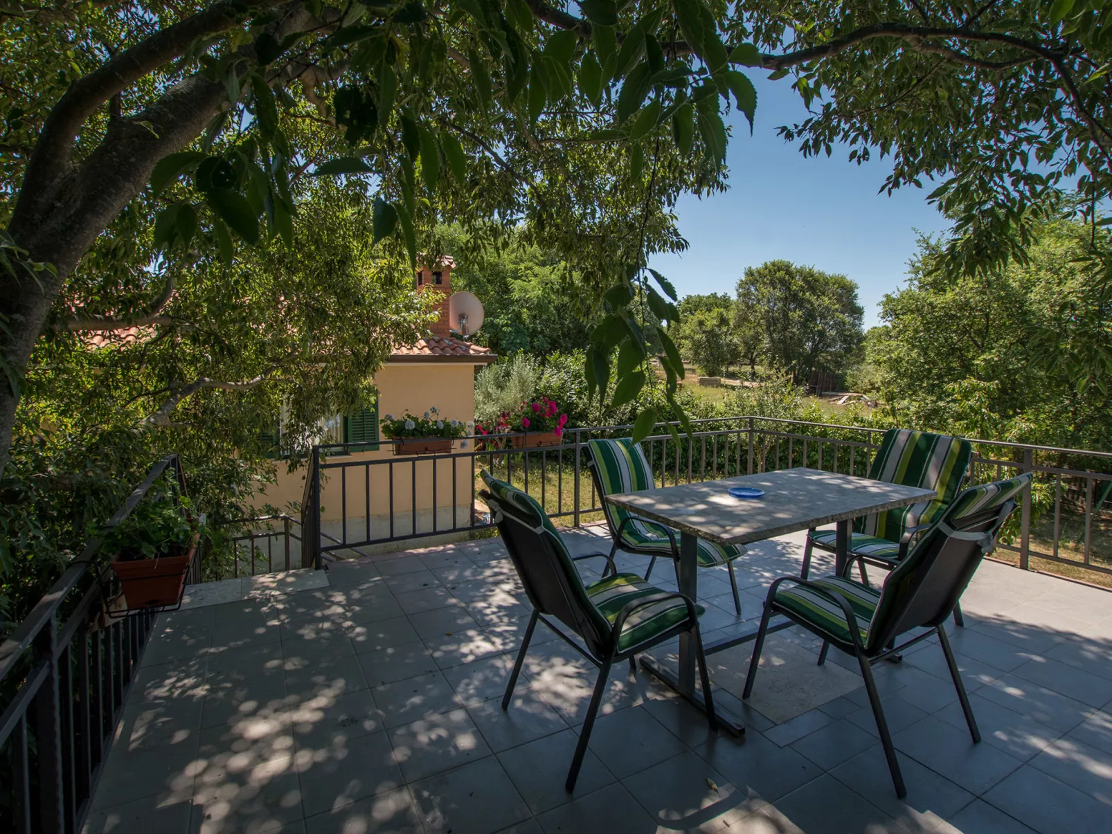 House 1276 - Image-tags.info