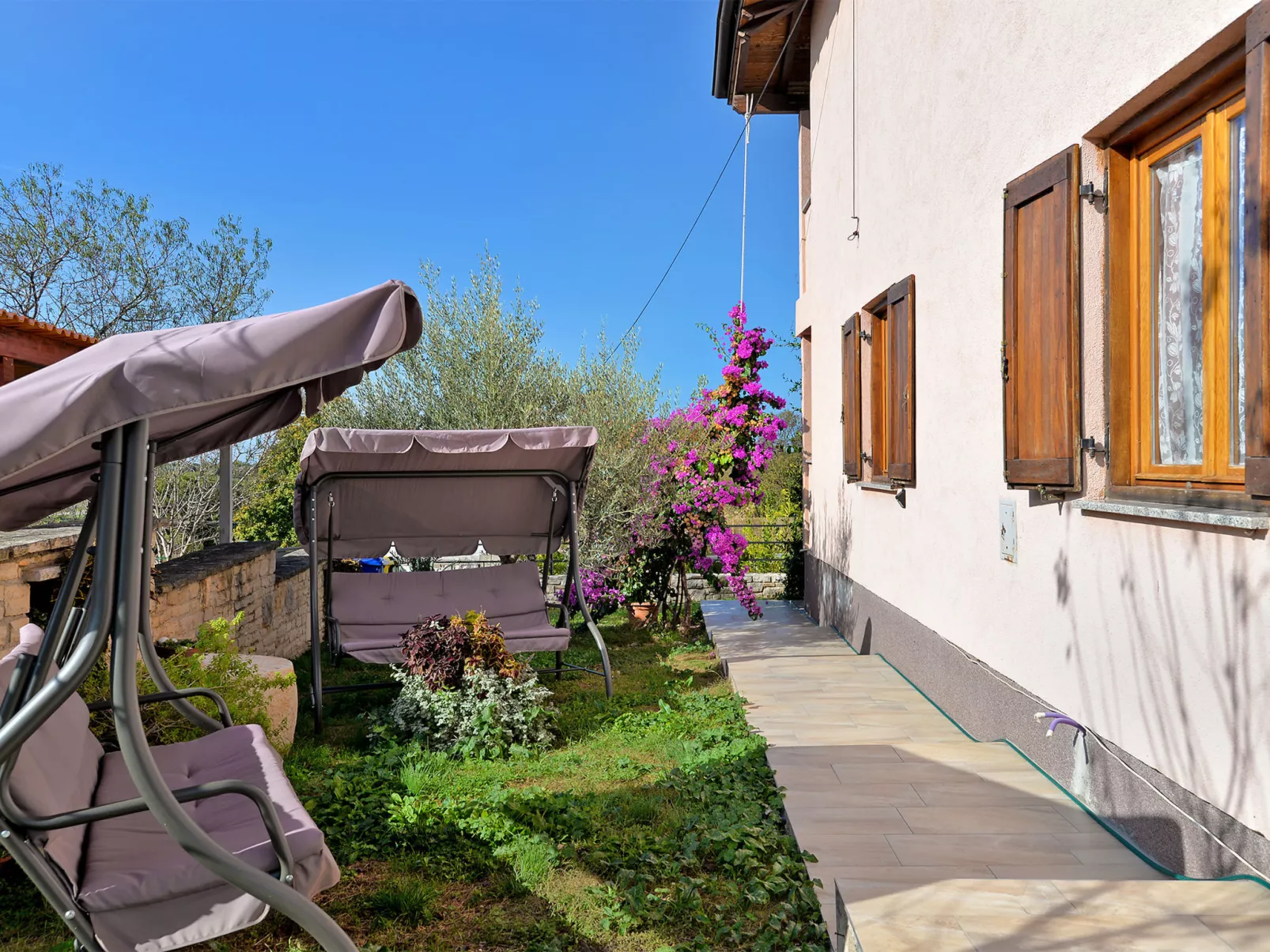 Apartment 1945 - Draußen