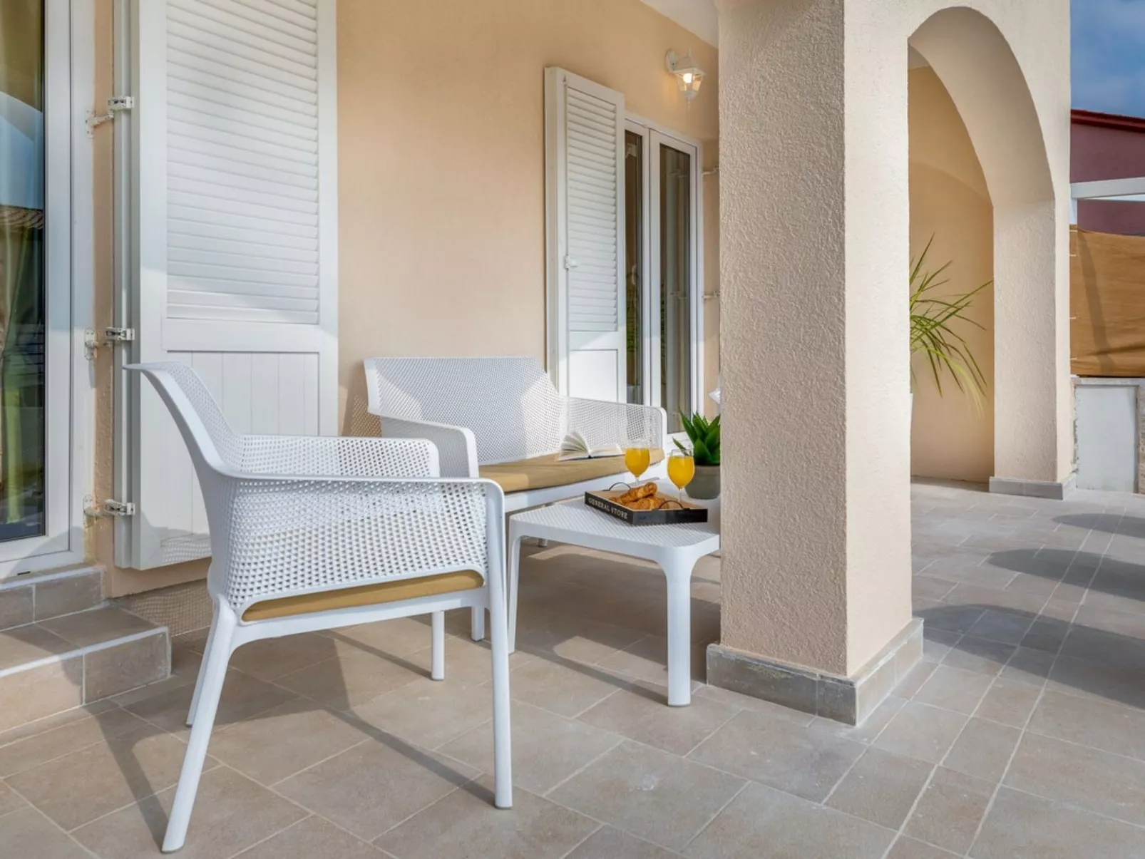 Villa Ostone - Image-tags.info