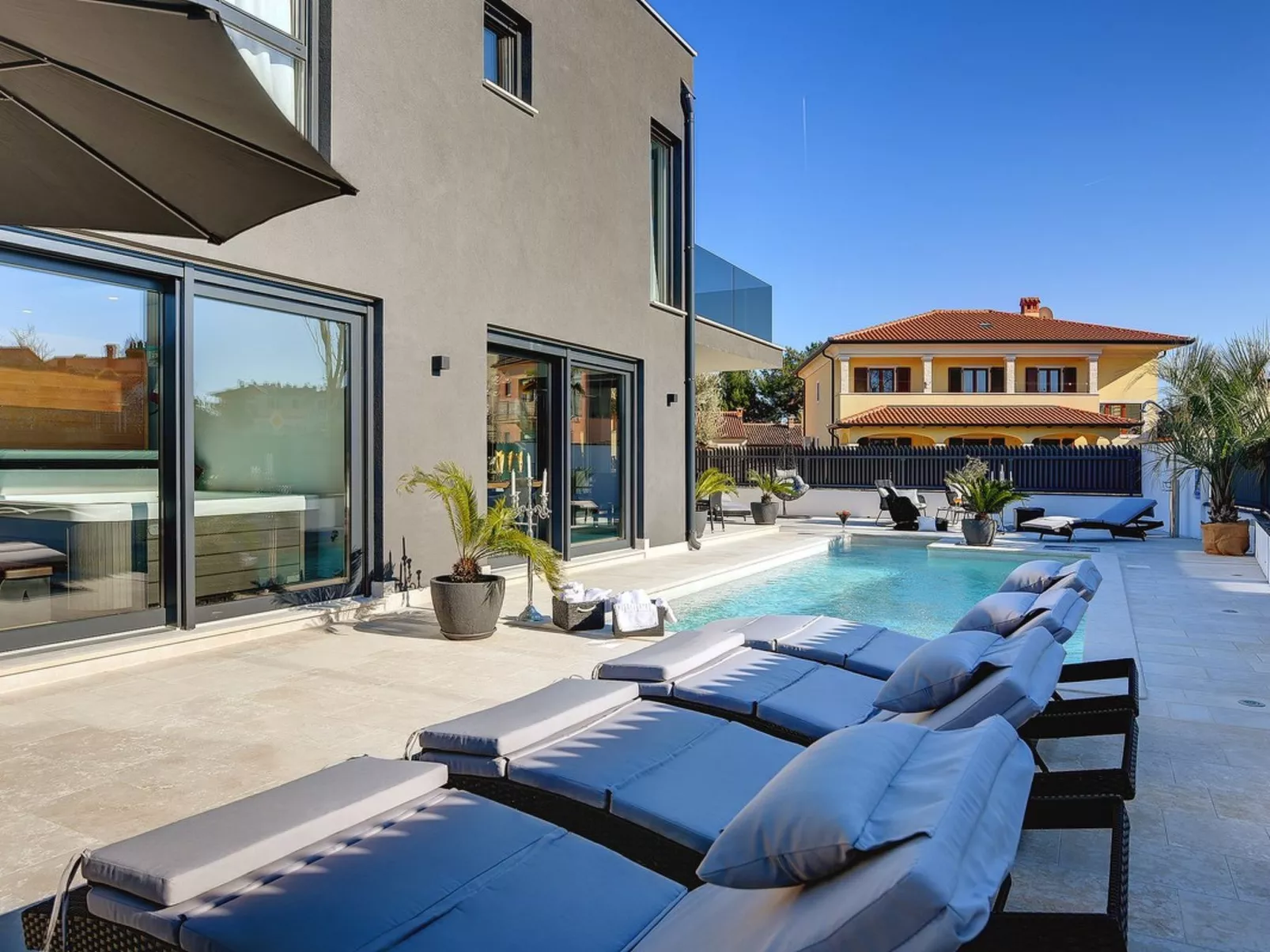 Villa Orion - Image-tags.info