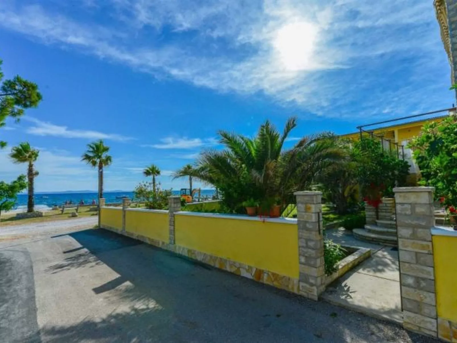 Holiday Apartment Inga with exit to the beach - Image-tags.info