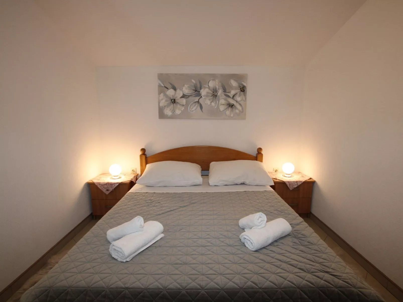 Apartment Julia Plavi / HR-11080-02 - Image-tags.info