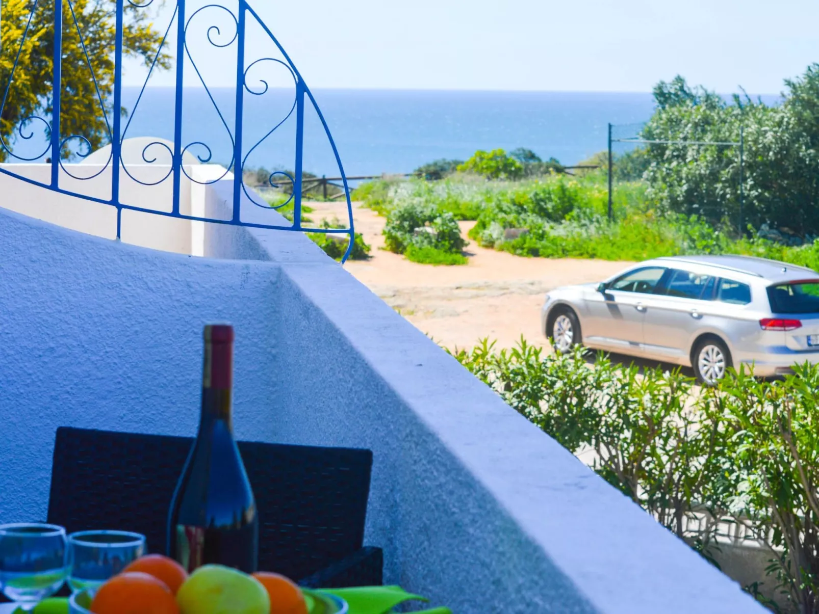 Wohnung mit Blick auf das Wasser - Outside