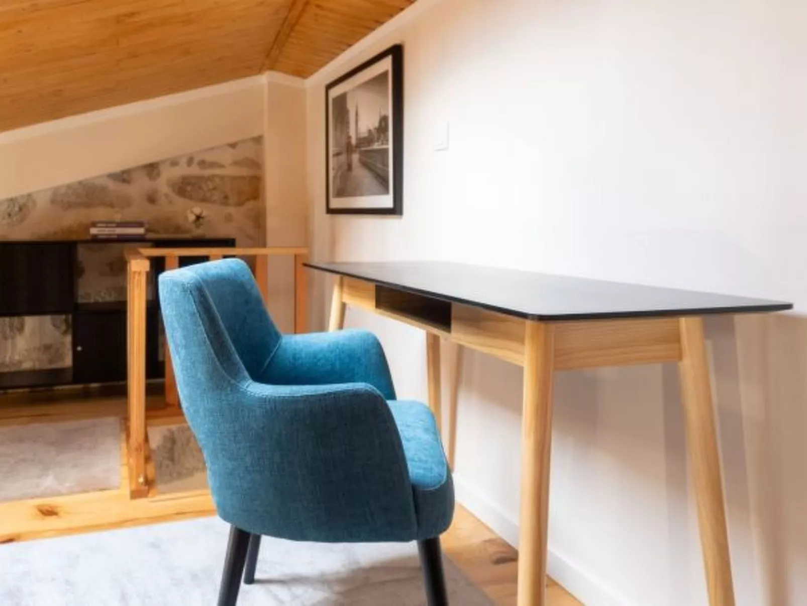 CITY CENTER COMFORT APARTMENT B by VACATIONY - Inside