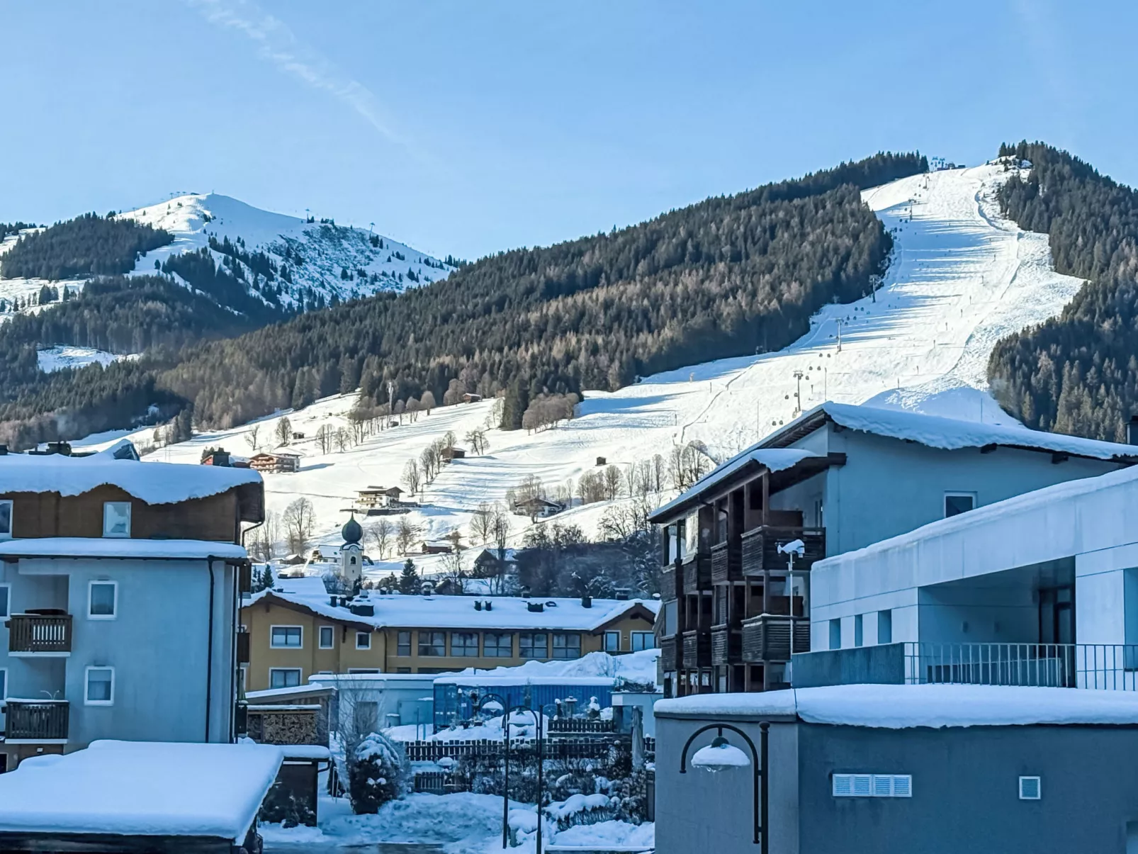 Kirchenblick - Outside