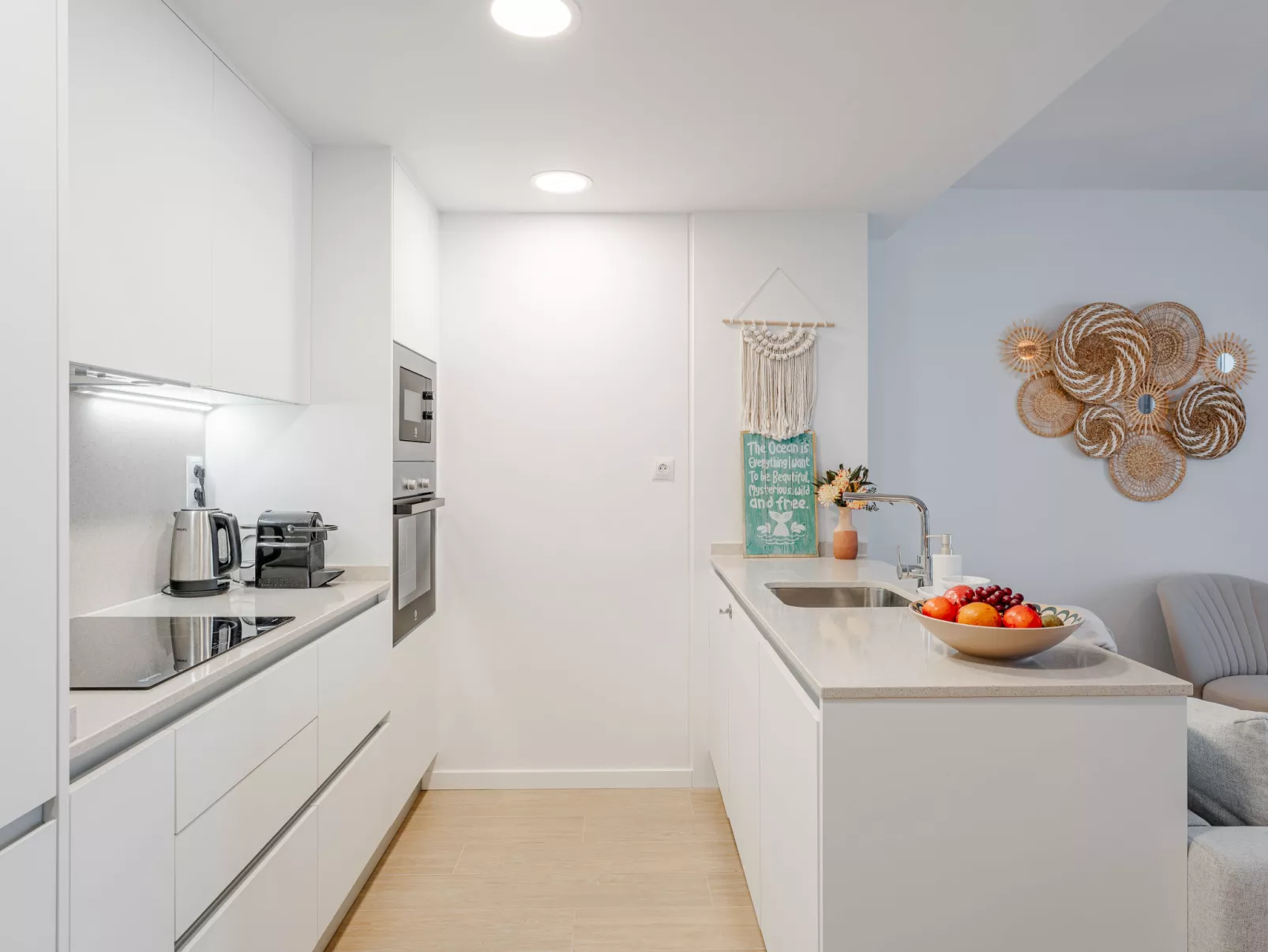 Marina Real III - Inside