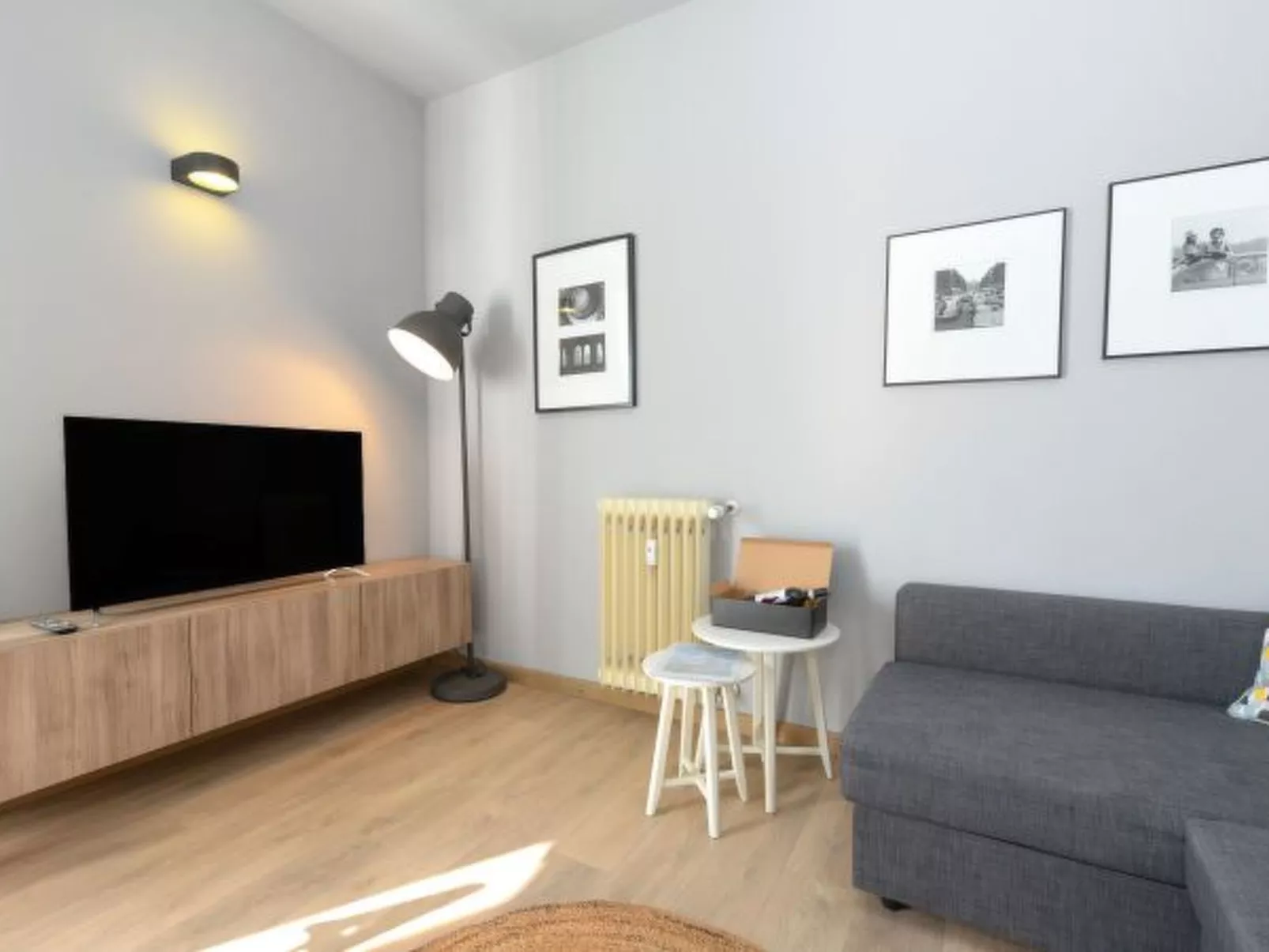 Desenzanoloft Smiling - Image-tags.info