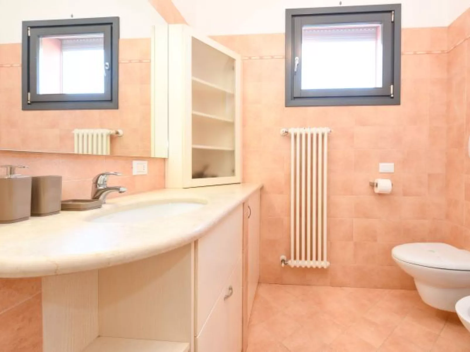 DesenzanoLoft CO2 – In Wohnanlage mit 5 Pools - Image-tags.info