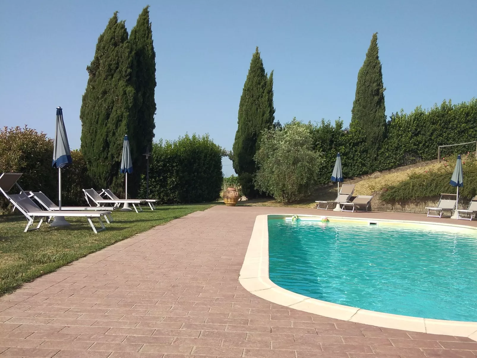 Agriturismo Poggio Pistolese - Zimmer La Ginestra - Draußen