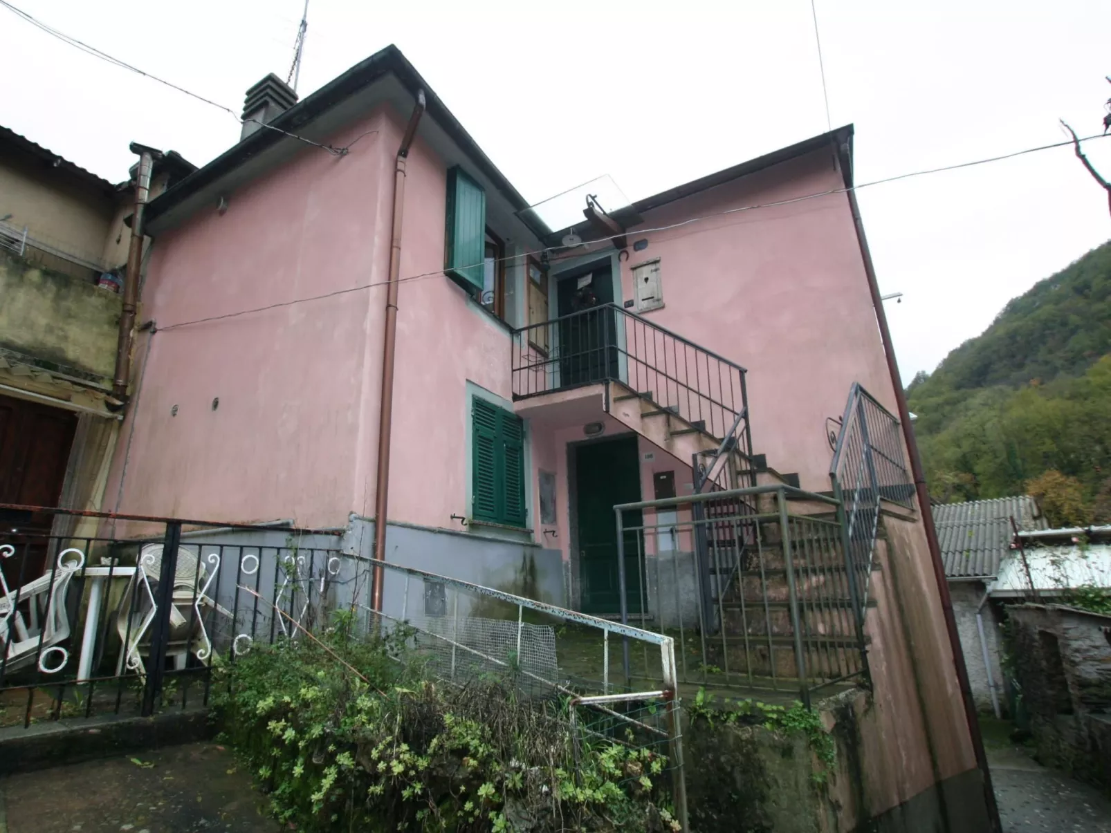 Für 3 Personen ca. 37 m&sup2- in Lumarzo, Norditalien (Ligurien) - Dehors