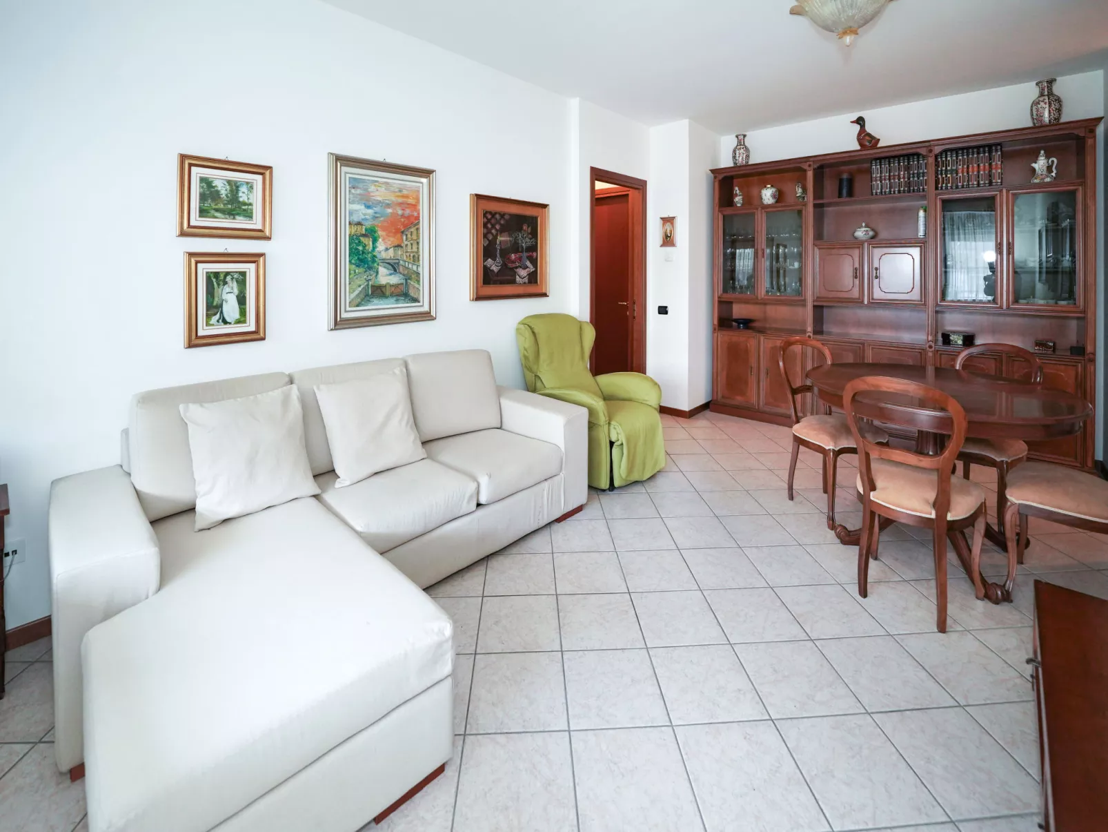 Grandmother's house - Drinnen