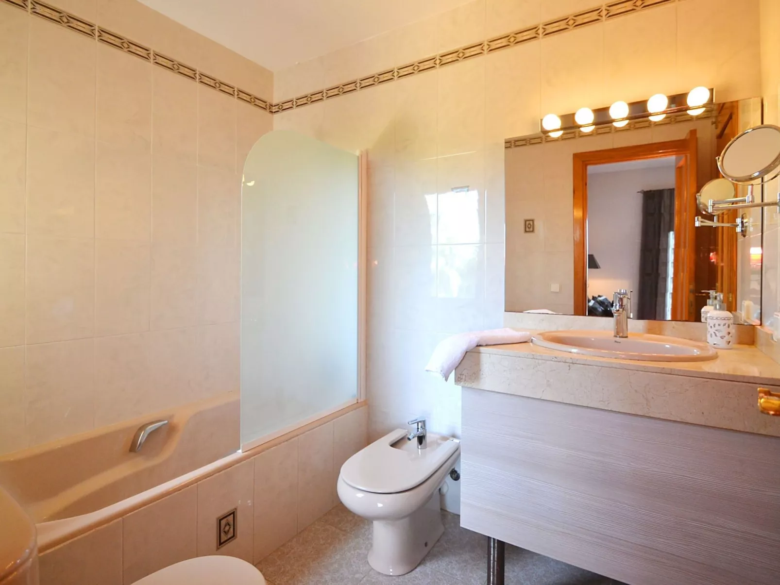 Wunderschön restauriertes Landhaus - Inside