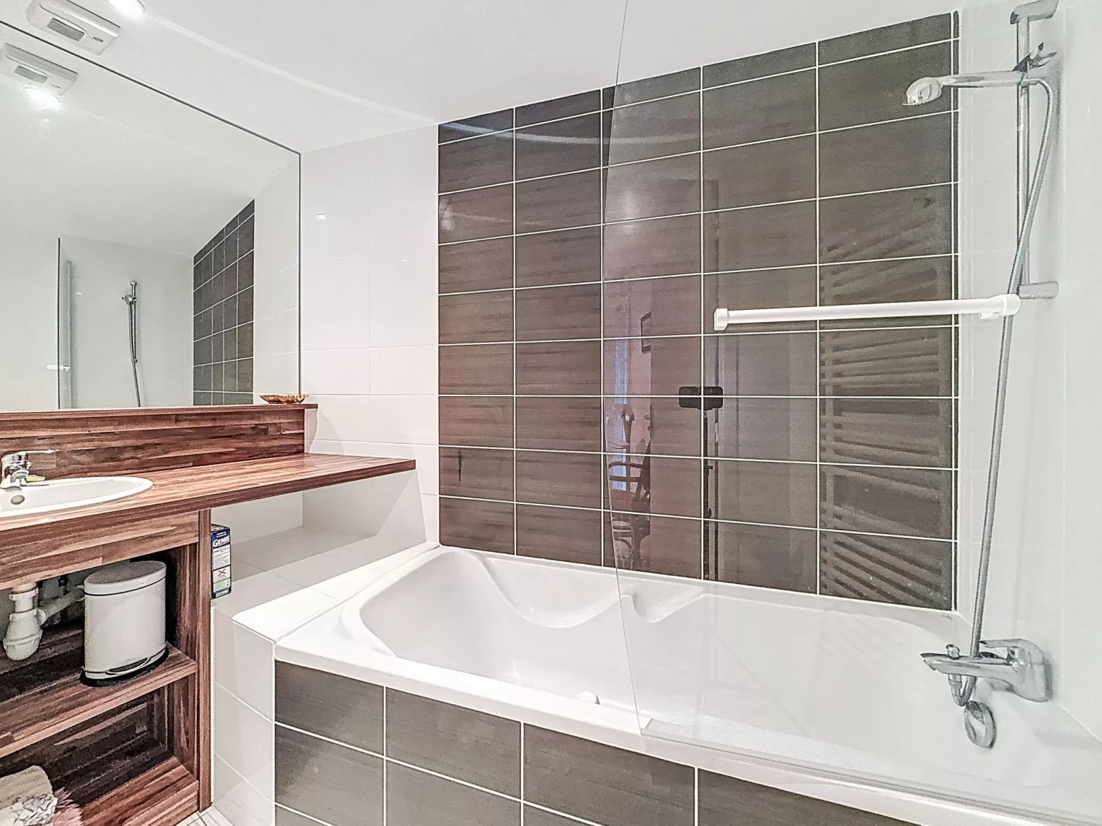 Stella Maris - Inside