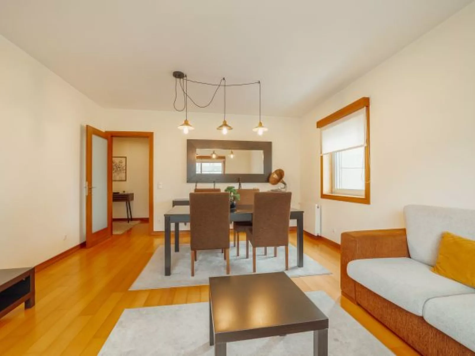 DOWNTOWN DELUXE 6 by VACATIONY - Drinnen