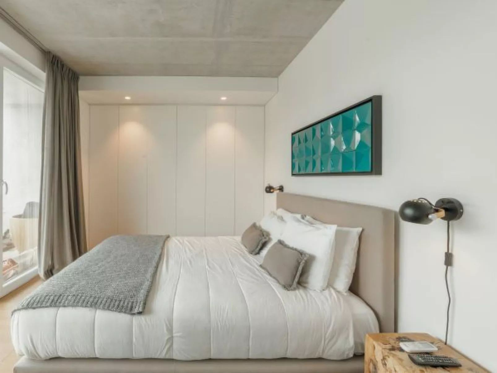 BEACH & SUN APARTMENT by VACATIONY - Inside