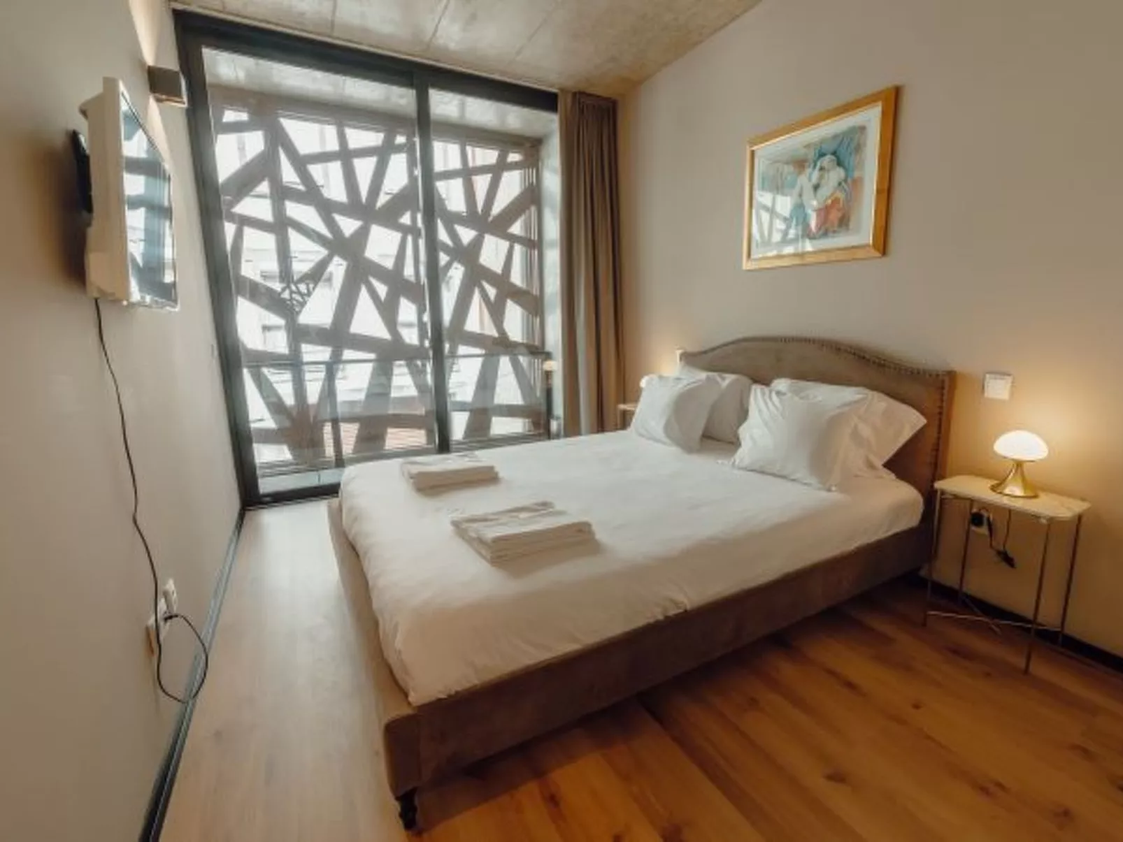 CITY CENTER PREMIUM with GARAGE by VACATIONY - Inside