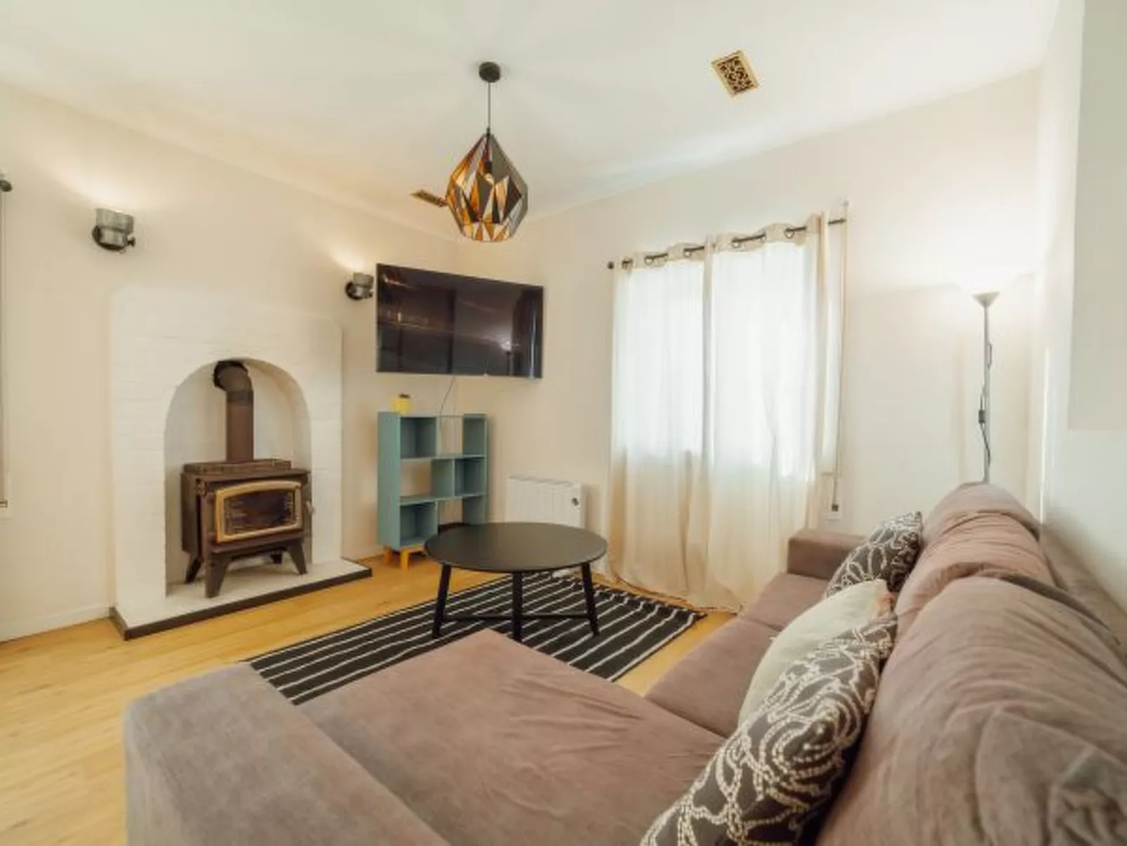 CASA DAS ORQUIDEAS by VACATIONY - Inside