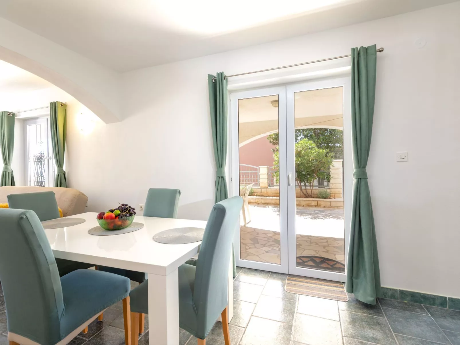 Wohnung "Maya S" mit Terrasse - Drinnen