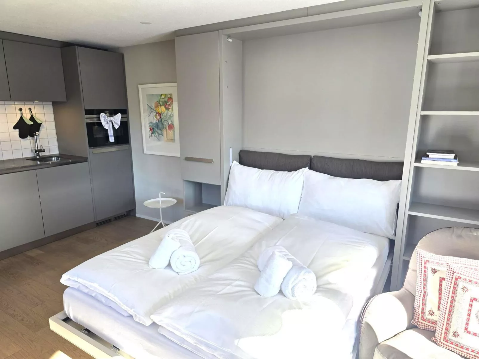 Tgiesa Alva - Inside