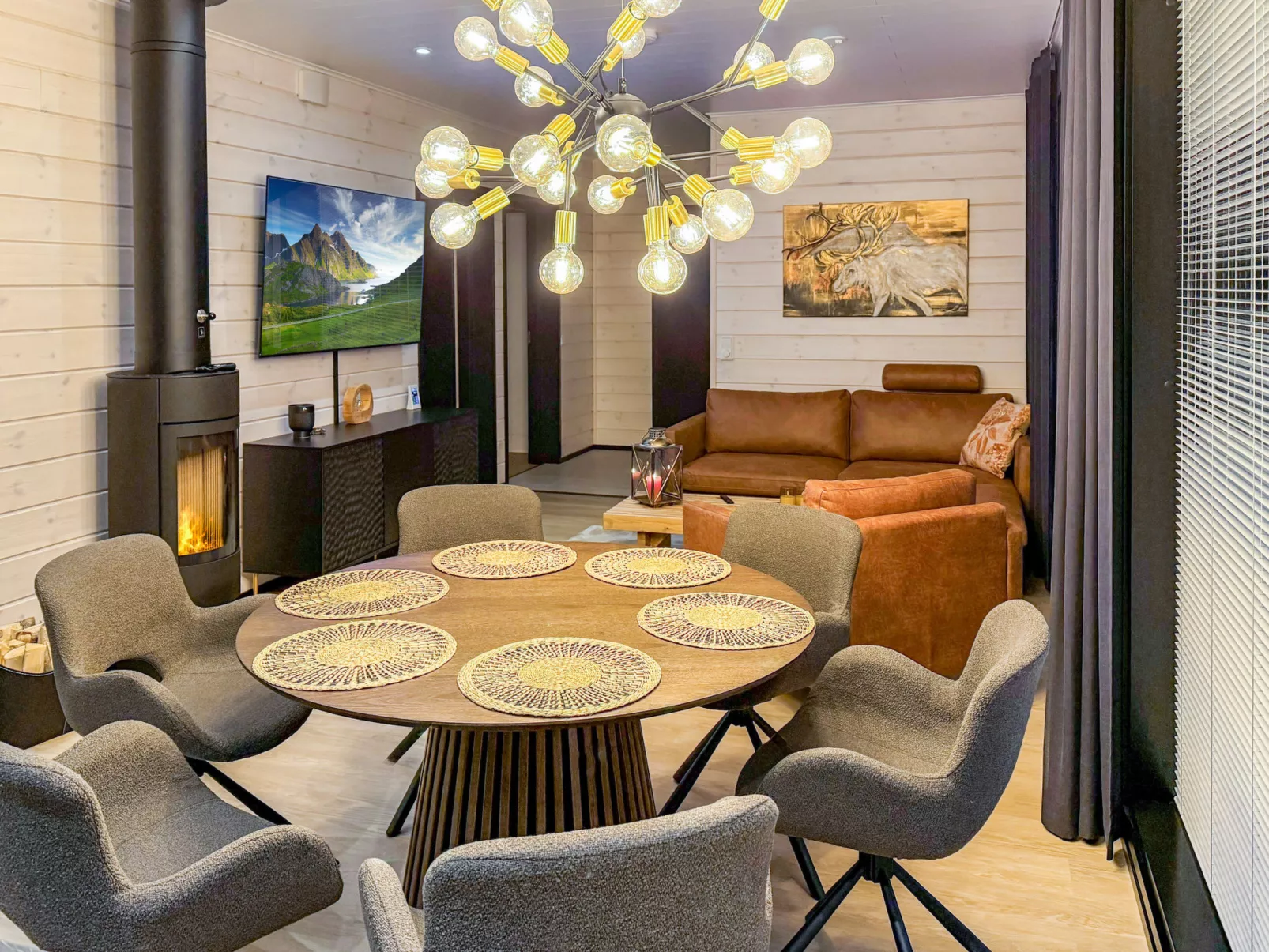 Saanan taika - Inside