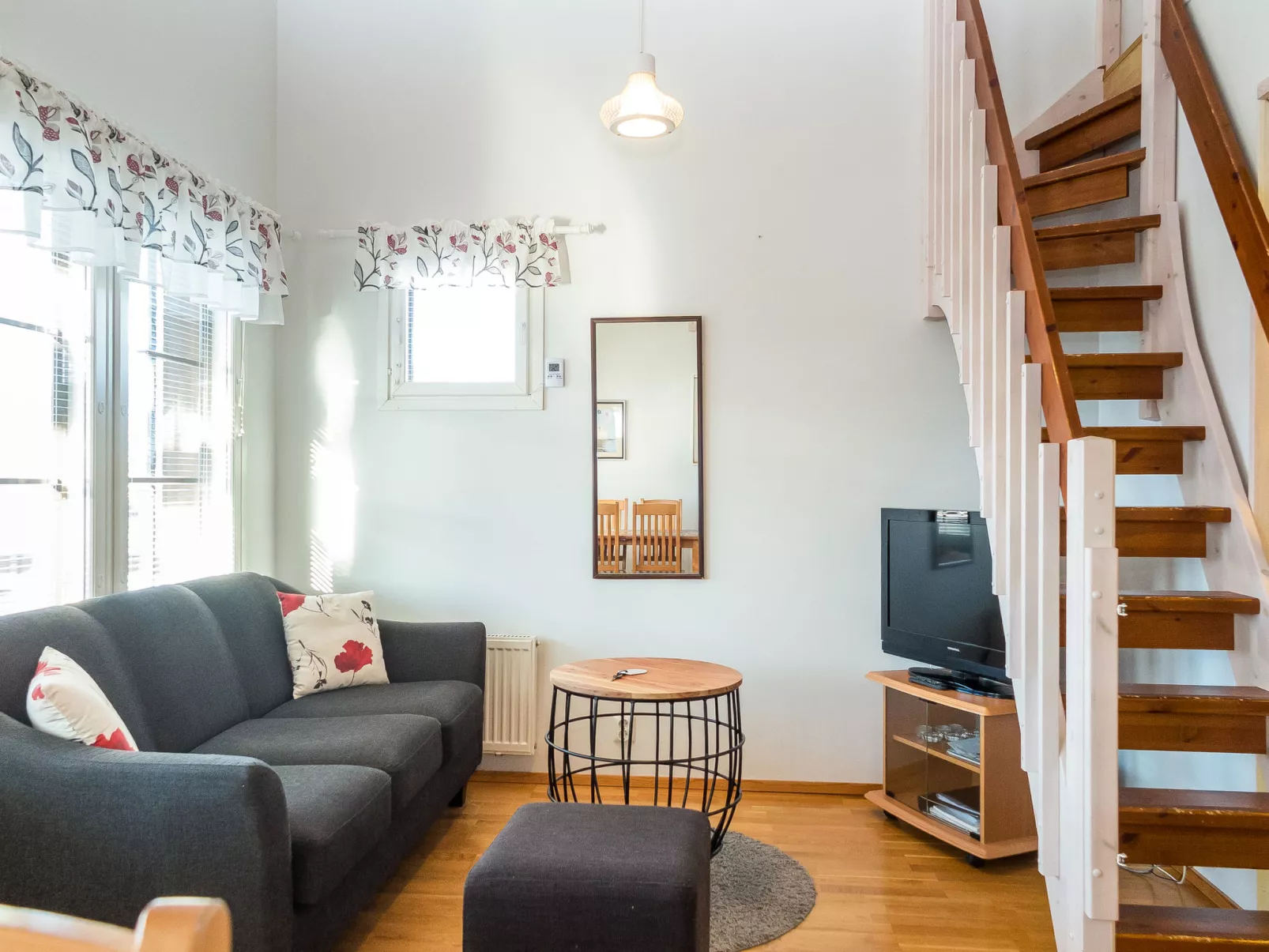 Point vale 1 as 7 - Inside