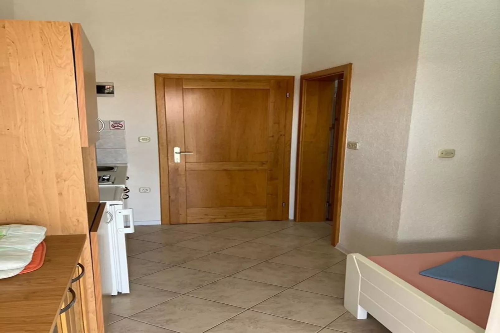 Studio apartment Vir 4 - Living room