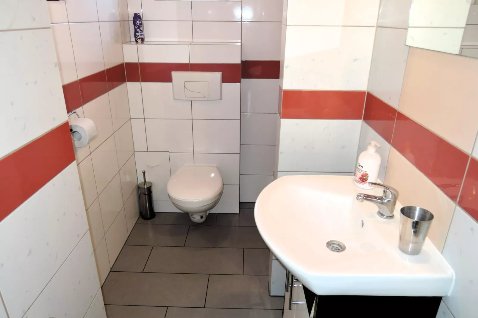 Holiday complex in Jezierzyce by Szczecin at the lake 30 qm for 4 persons Typ C Zolty - Bathroom