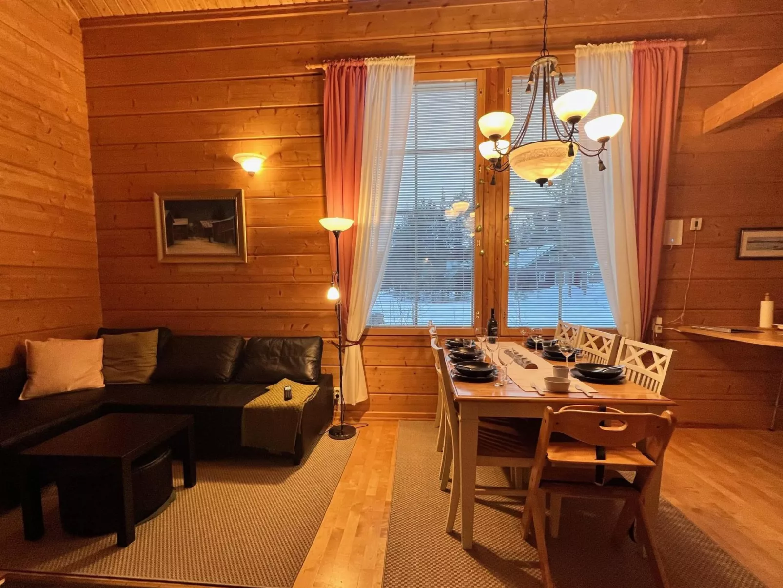 Jytilevi a - Drinnen