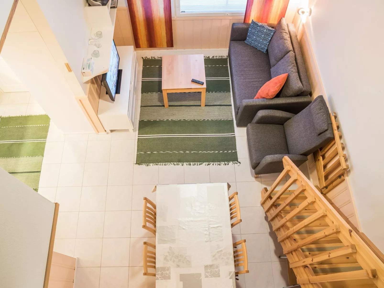 Yllästar 1 as 210 (la-la) - Drinnen