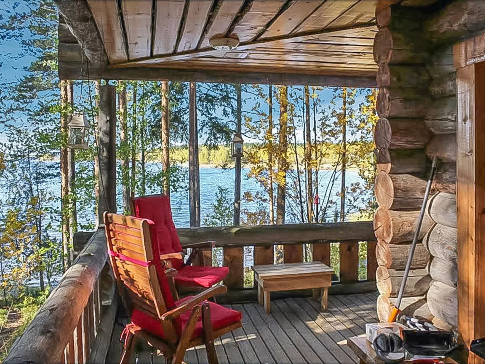 Mäntyniemi - Drinnen