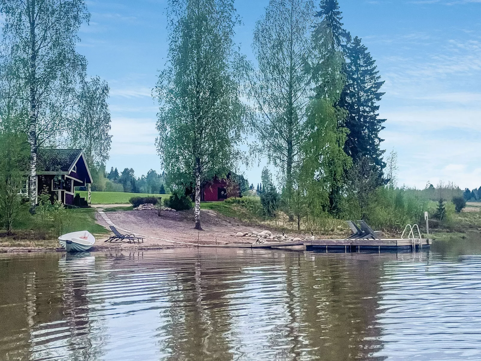 Peltosirkku - Inside