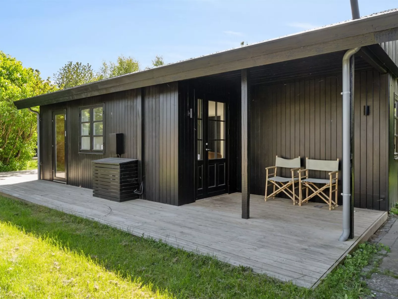 "Vilppu" - 800m from the sea - Outside